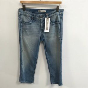 NWT Size 27 Level 99 Vintage Wash Cropped Jeans